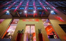 Royal Park Boutique Hotel  4*